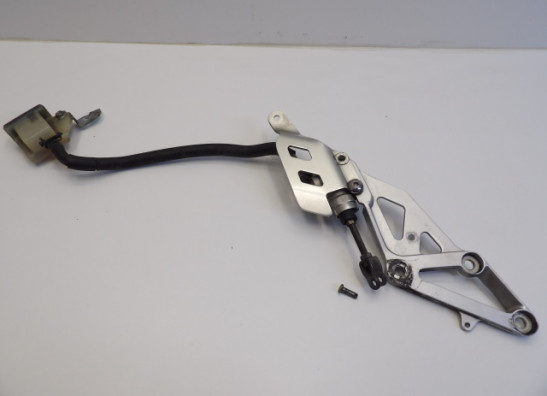 Fussrastetrager vorne rechts Suzuki GSX R 750