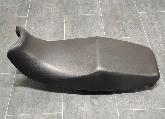 Zadel Triumph Trident 900