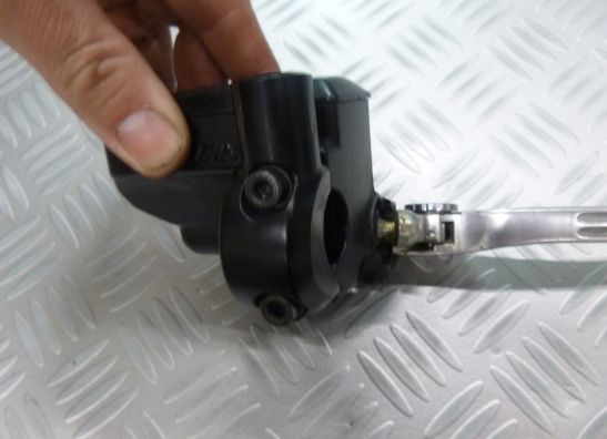 Rempomp Kawasaki ER 6