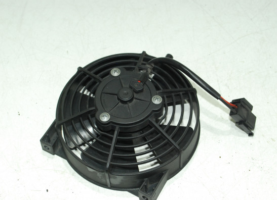 Ventilator Aprilia RSV 1000