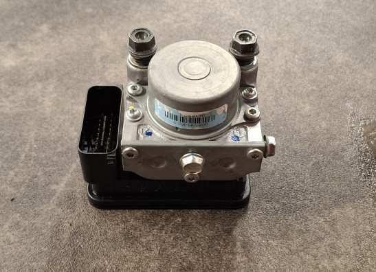 ABS pomp Kawasaki Z 800