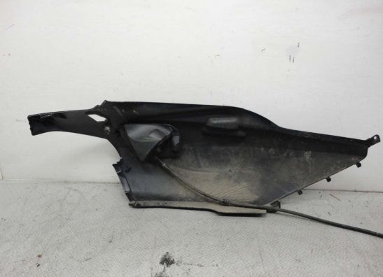 Linker achterkant Suzuki Burgman 650