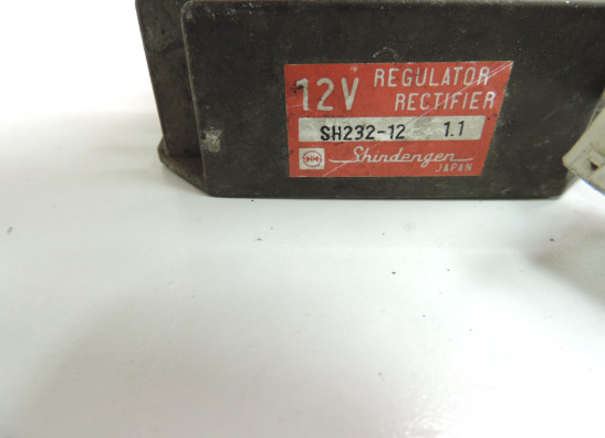 Regler Gleichrichter Honda CB 400