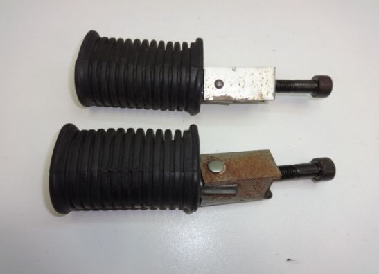 Duo voetsteun set Suzuki LS 650
