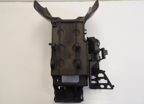 Batterie befestigung Honda VF 700  750 Supermagna