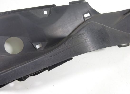 Cowl lower right Suzuki Burgman 400