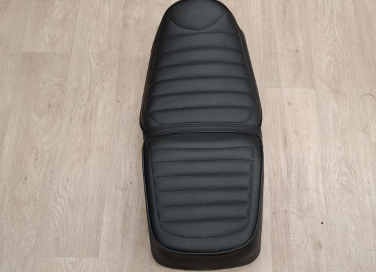 Zadel Kawasaki Z 550 GT