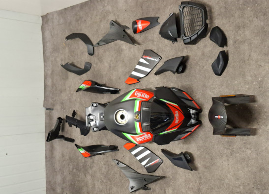 Complete kuipset Aprilia Tuono V4