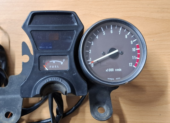 Teller Suzuki GS 750