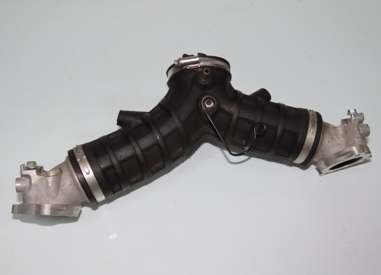 Inlaatspruitstuk Moto Guzzi V85 TT