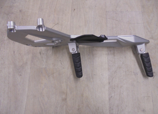 Fussrastetrager vorne links BMW F 900 XR