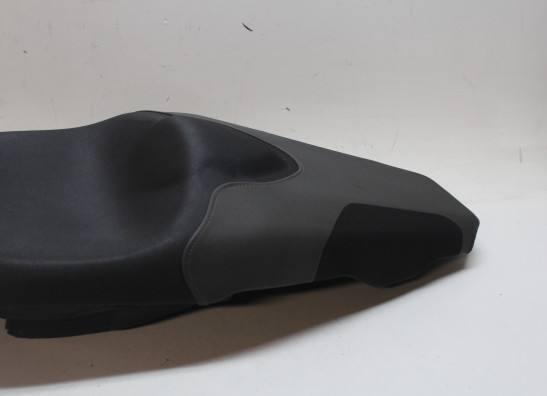 Zadel Honda X-adventure 750