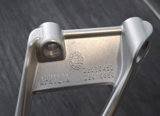 Duo voetsteun links Aprilia Tuono 660