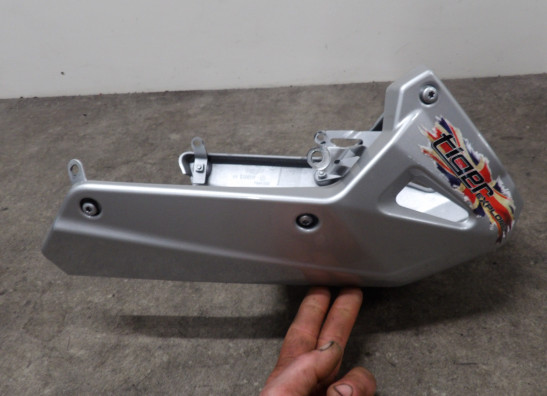 Cowl under Triumph Tiger Explorer