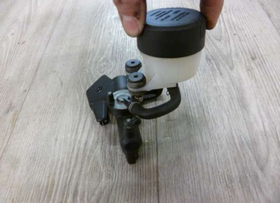 Front brake master cylinder  BMW F 800 GS