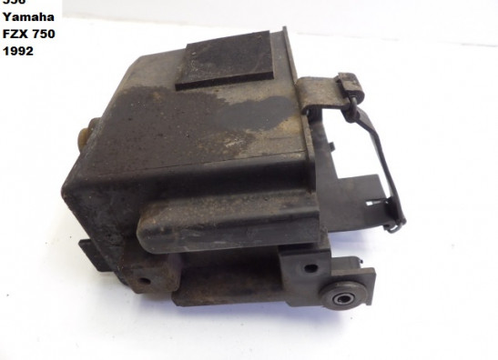 Batterie befestigung Yamaha FZX 750