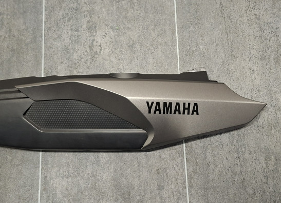 Rechter achterkant Yamaha Tracer 7