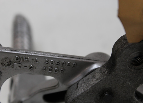 Main step holder left Suzuki GSX R 600