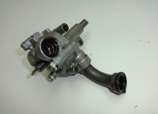 Oliepomp Honda VF 700  750 Supermagna
