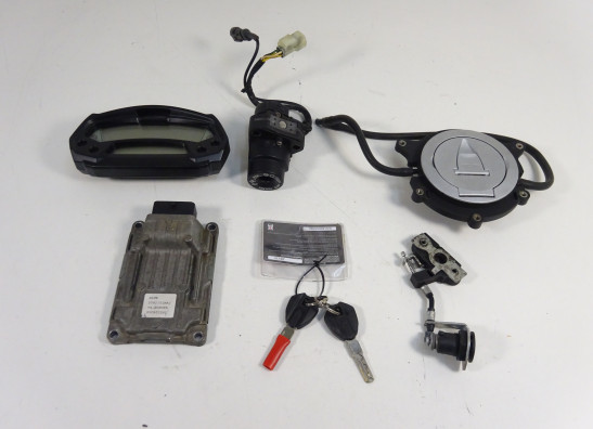 Slotenset Ducati monster 696 2008-2010