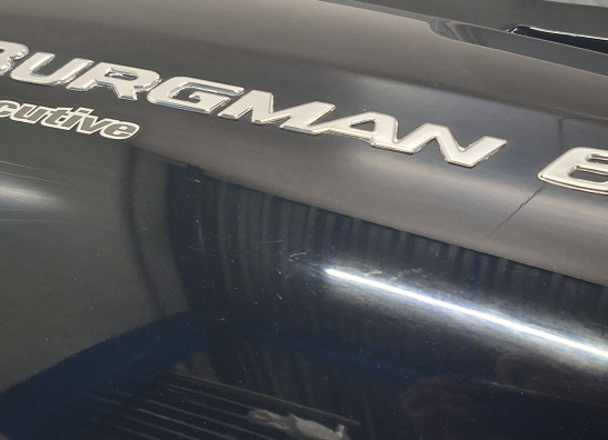 Rechter zijkuip Suzuki Burgman 650