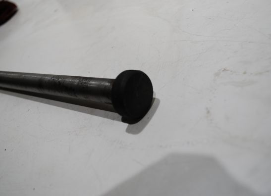 Rear axle Suzuki GS 1000