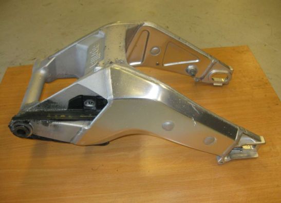 Achterbrug Aprilia Tuono 1000