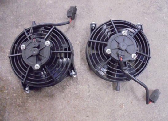 Ventilator Aprilia RSV 1000
