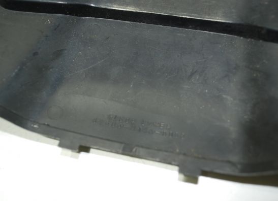 Cowl upper center Honda VFR 750