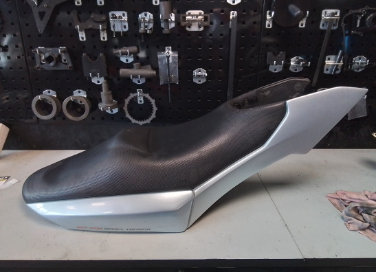 Seat Aprilia RST 1000 Futura