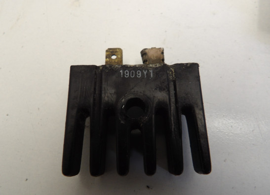 Relais Yamaha FZR 1000