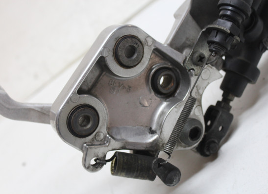 Fussrastetrager vorne rechts Yamaha FAZER 1000
