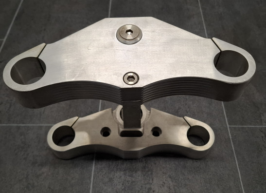 T stuk + kroonplaat Harley Davidson Sportster