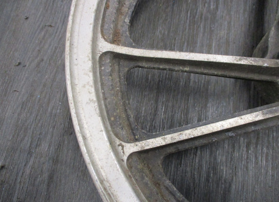 Felge vorne Suzuki GSX 550 EF