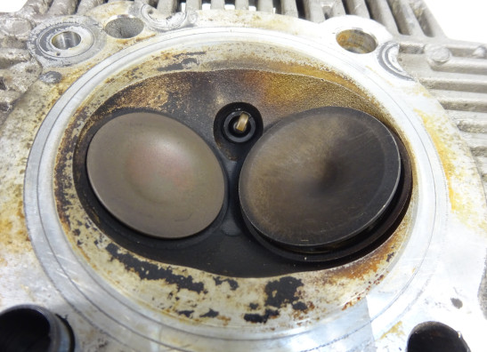 Cylinder head Ducati monster 696