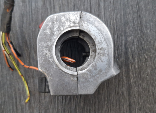 Handlebar switch assy right Suzuki VS 1400 Intruder