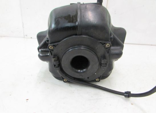 Air cleaner case Suzuki GSX F 750