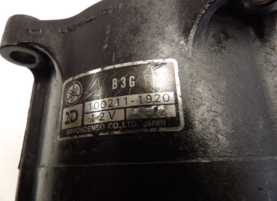 Generator Yamaha FZ 750