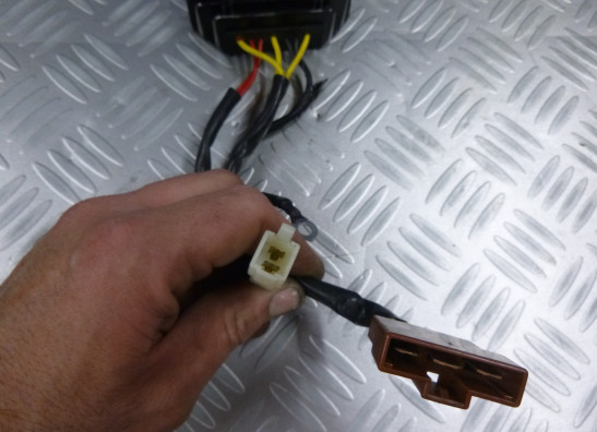 Spanningsregelaar KTM RC 390