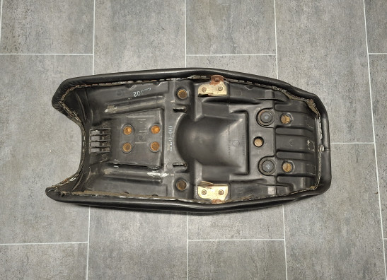 Zadel Honda VF 700  750 S Sabre