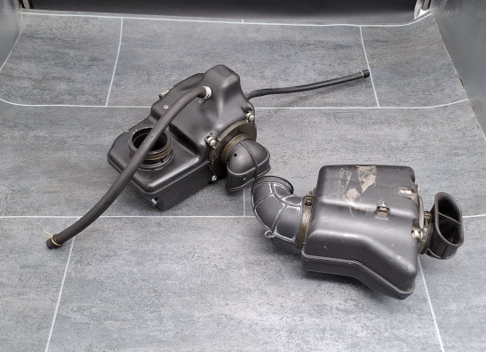 Air cleaner case Suzuki VZ 800 marauder
