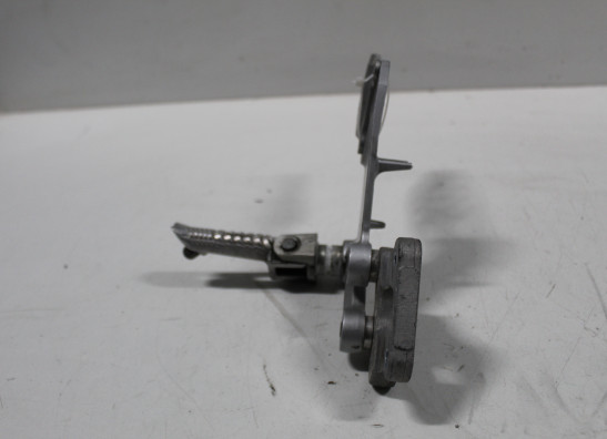 Fussrastetrager vorne rechts Suzuki GSX R 750