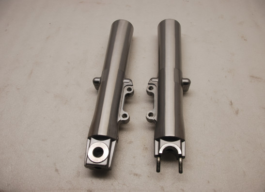 Voorpoot buiten Harley Davidson Touring