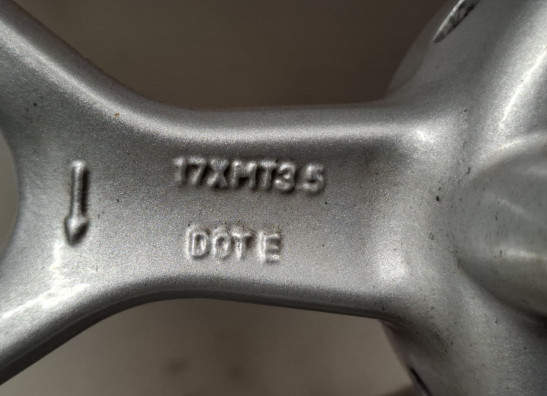 Voorvelg Triumph Tiger 1050