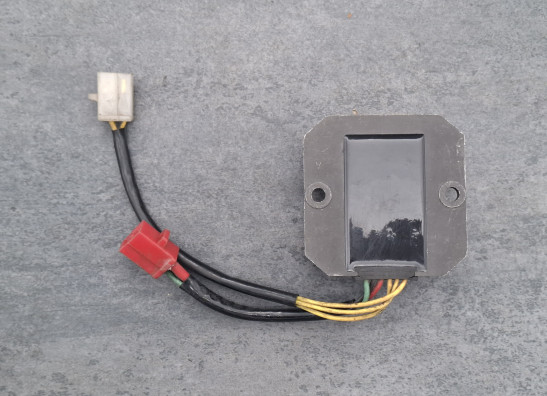 Spanningsregelaar Honda CB 250 RS