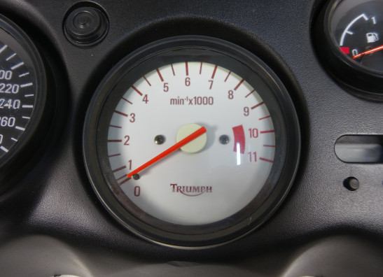 Tellerset Triumph Sprint ST 955