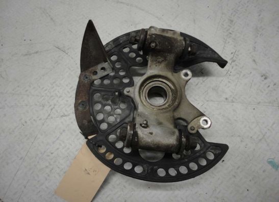 Wielnaaf achter Yamaha Grizzly Quad