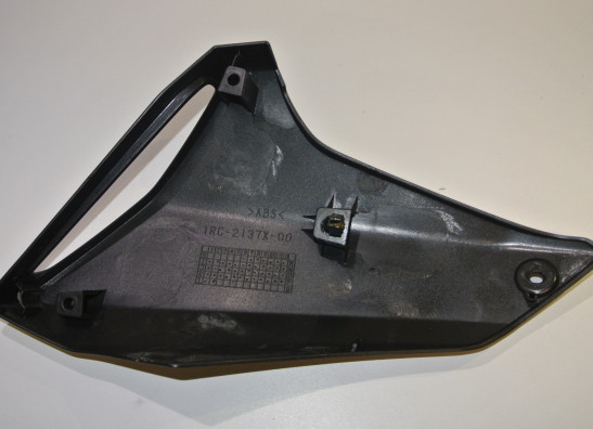 Rechter zijkuip Yamaha MT 09