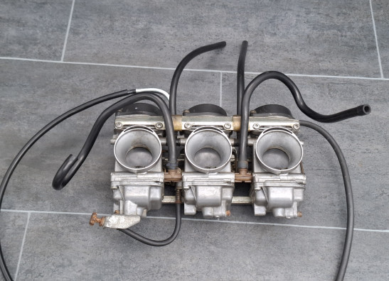 Carburateurset Triumph Trident 900