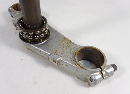 Steering stem Suzuki GSR 600